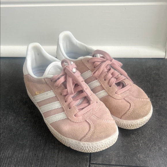 Adidas Kids Soft Pink and White Sneakers - Picture 1 of 4